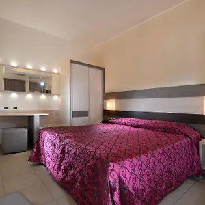hotel-siena.hotelinveneto.com/