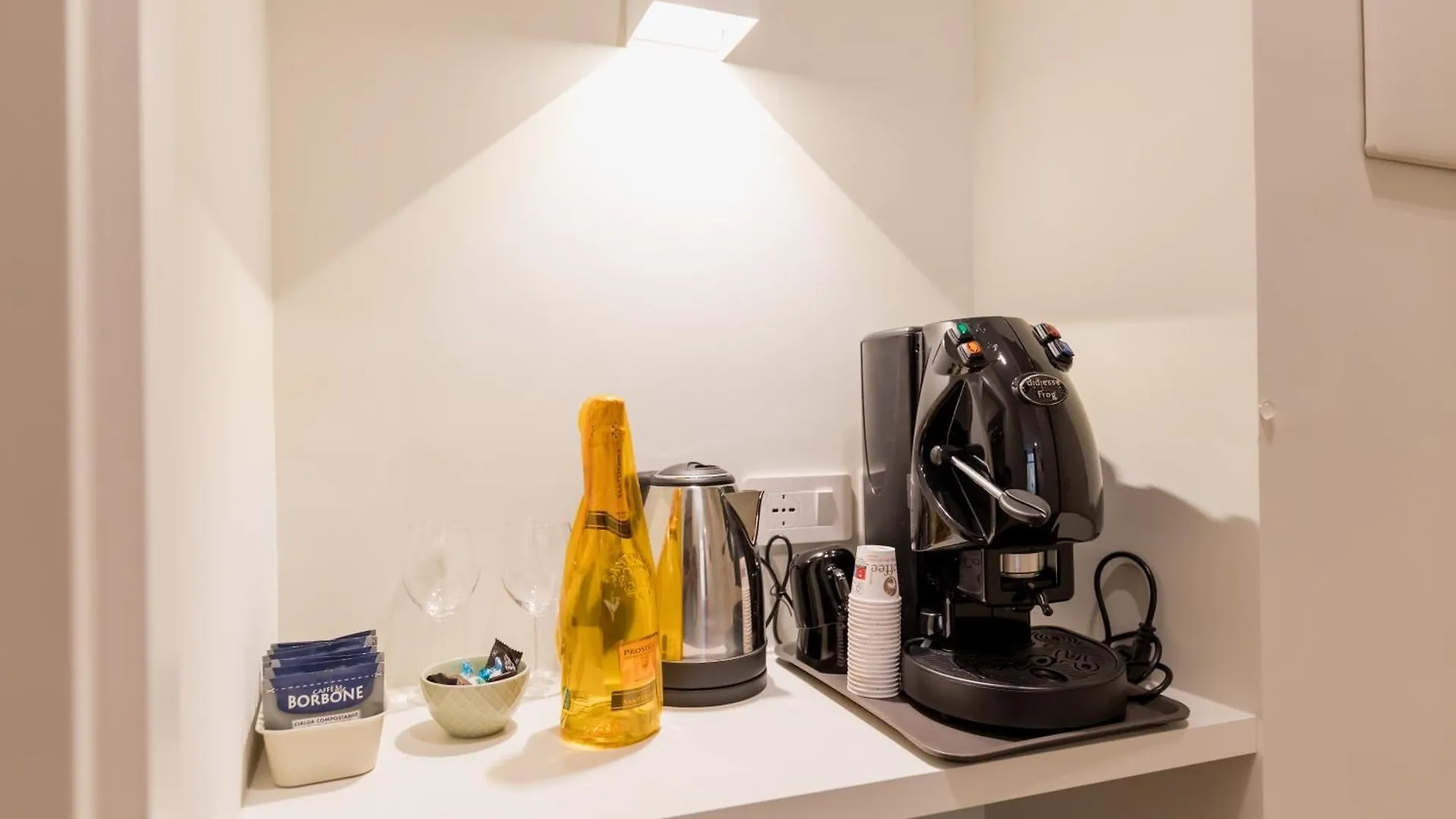 Гостевой дом Cappella San Severo Luxury Suites Неаполь